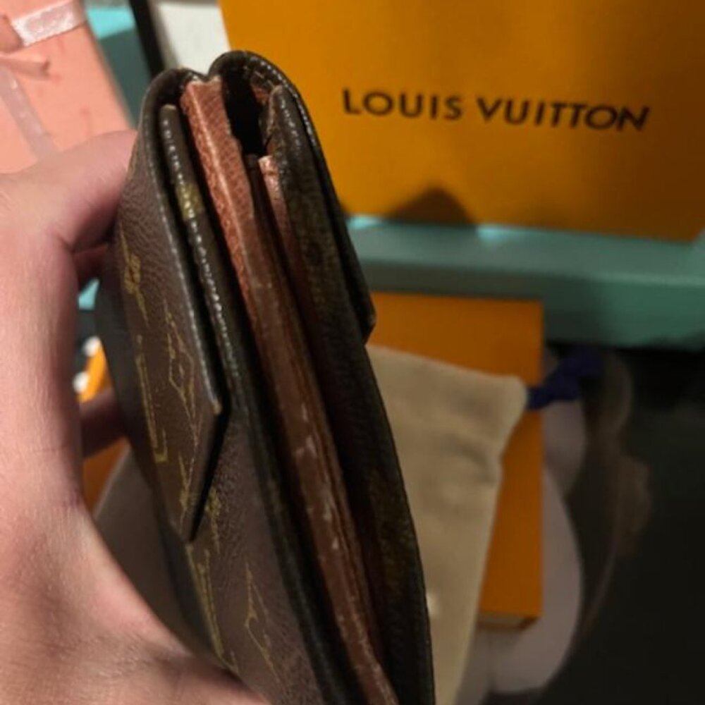 Authentic Vintage Louis Vuitton Monogram Wallet - Picture 8 of 8